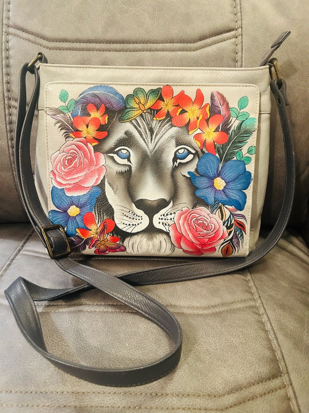 Anuschka Hand-Painted Leather Travel Organizer Crossbody - Lion